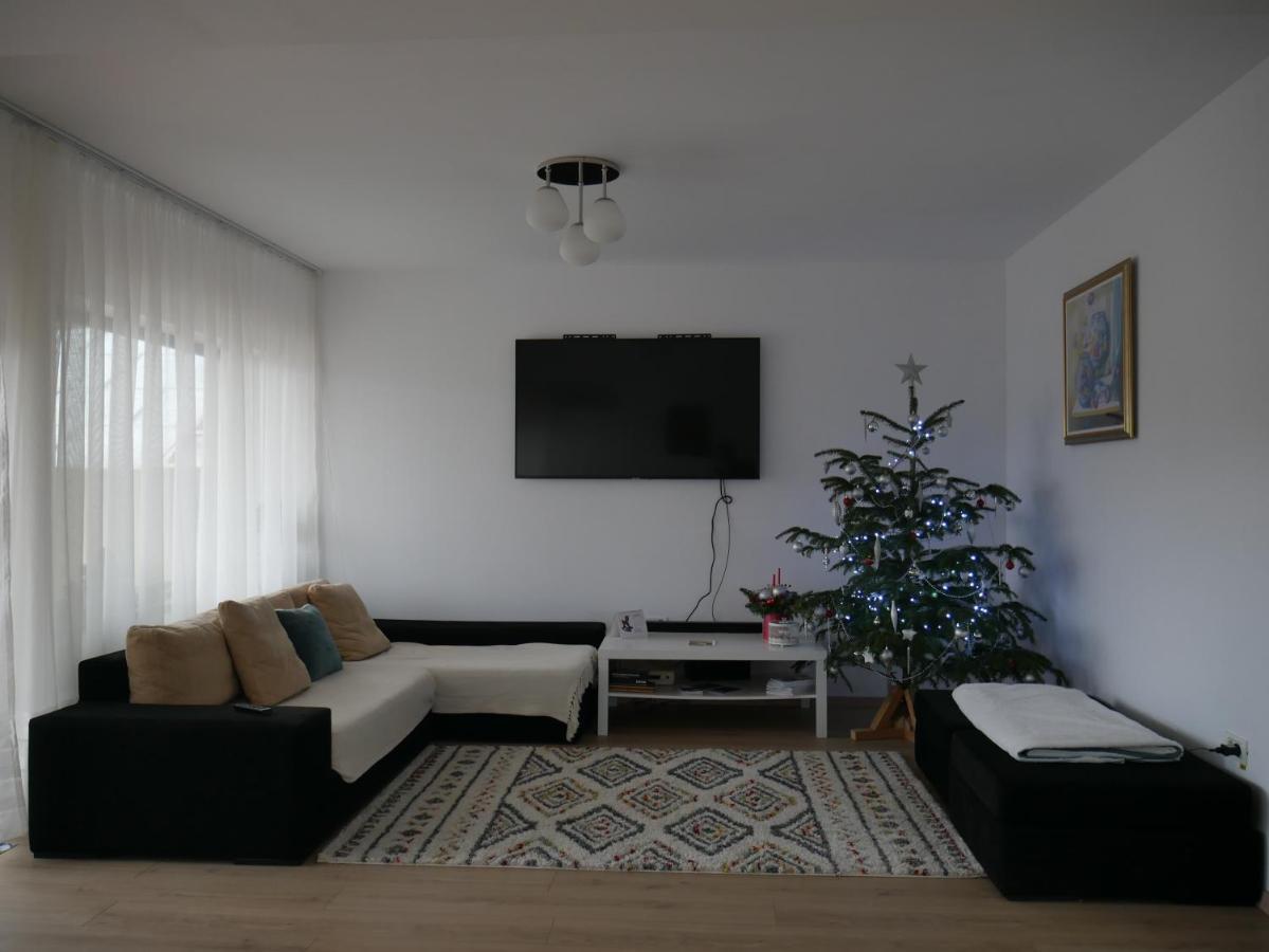 Pensiunea Valentina Niculitel Buitenkant foto